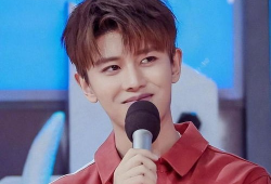 今日吃瓜爆料任嘉伦图片,颜值与实力并存！